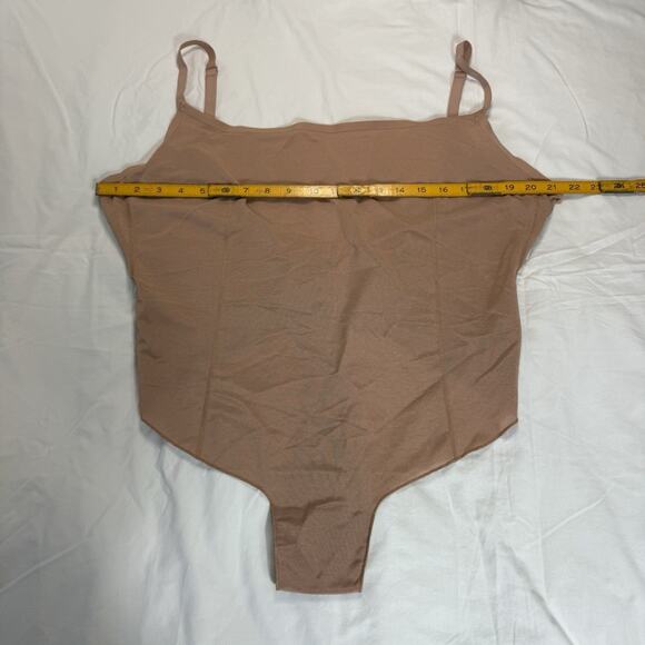 Skims Cami Thong Bodysuit & Low Back Leggings Semi Sheer Size 3X Lot of 3 - Picture 8 of 12